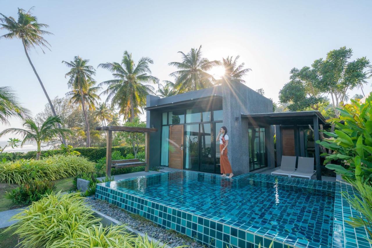 Seanery Beach Resort Bang Saphan Exterior photo