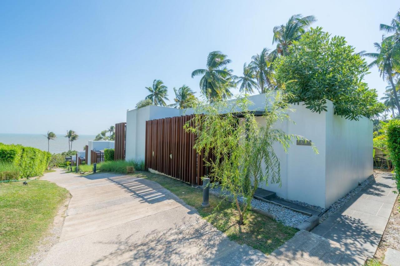 Seanery Beach Resort Bang Saphan Exterior photo